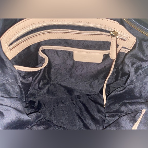 Micheal kors black leather tote bag - Picture 4 of 8